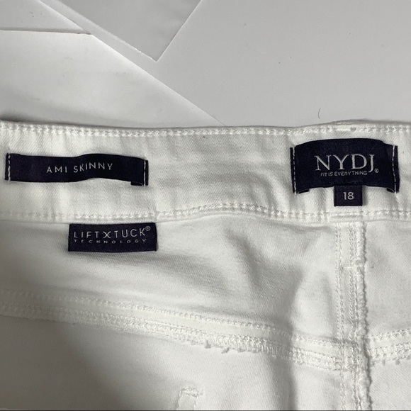 NYDJ Ami Exposed Button Fly Stretch Ankle Women's Jeans in Optic White - Picture 11 of 16